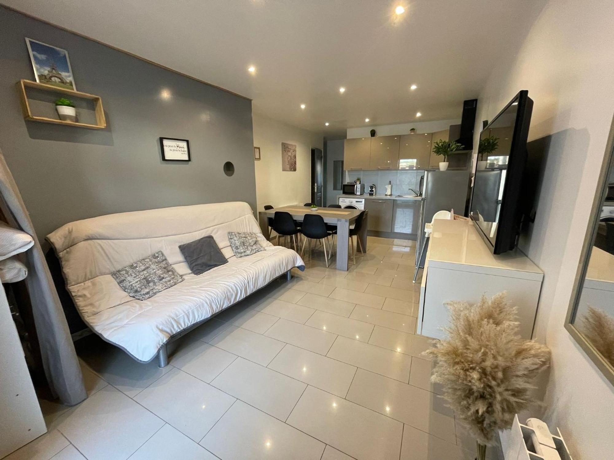 Appartement Villiers Sur Morin Proche De Disneyland Luaran gambar