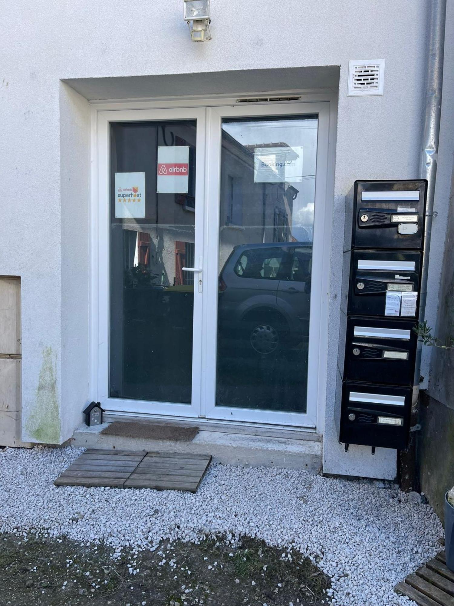 Appartement Villiers Sur Morin Proche De Disneyland Luaran gambar